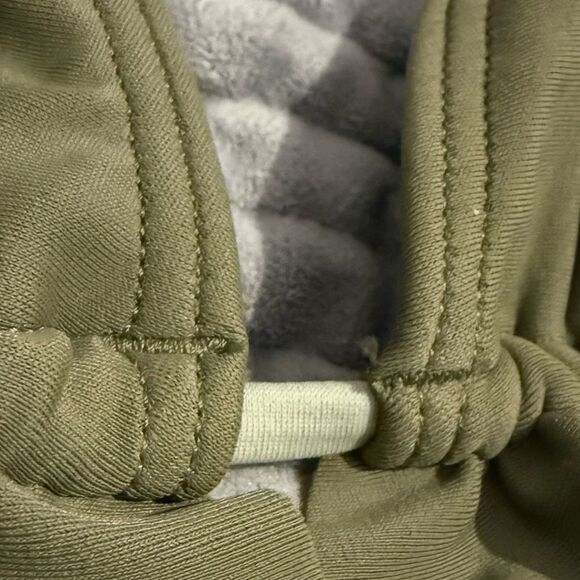 ABERCROMBIE & FITCH OLIVE GREEN RUFFLE STRING BIKINI TOP – SIZE XL - Picture 5 of 15